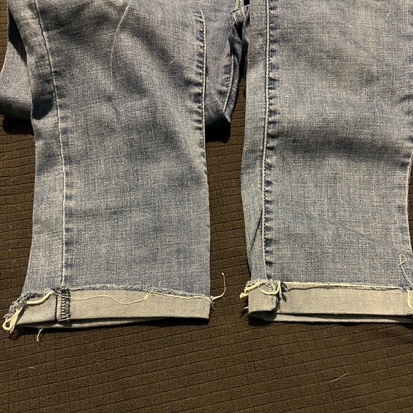 Levi’s straight leg jeans - Picture 2 of 6